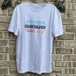 Quiksilver Short Sleeve Graphic Tee Small NWT